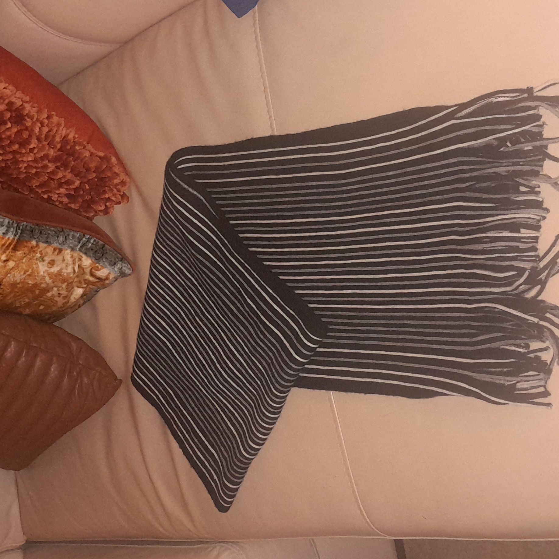 Geoffrey Beene Scarf